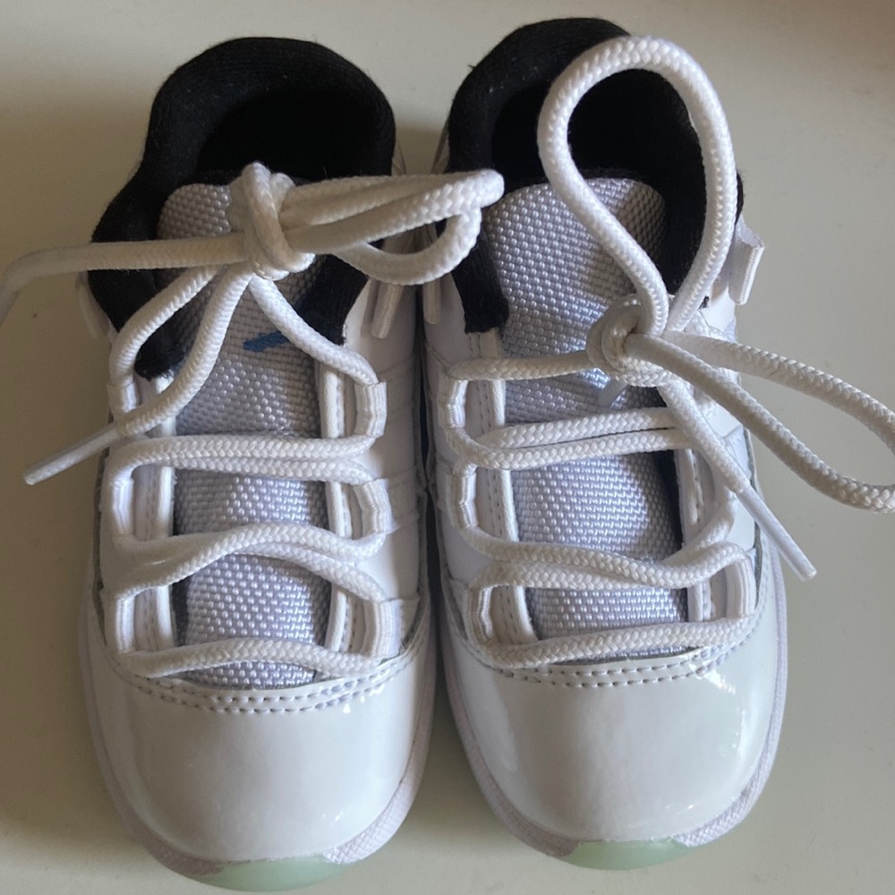 Jordan 11's kids sneakers